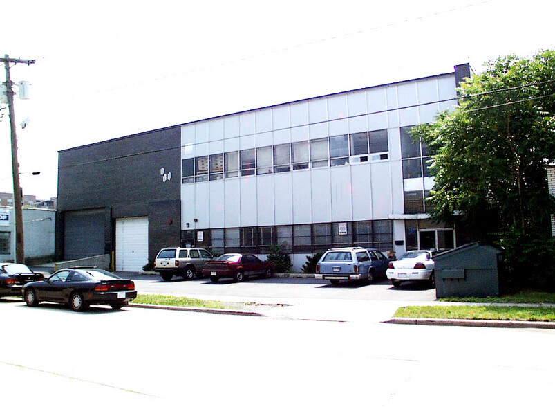 Primary Photo Of 73-75 Sealey Ave, Hempstead Warehouse For Lease