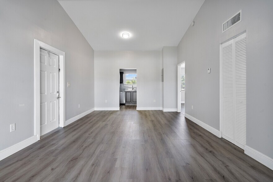 More Photos Of 700-728 SW 81st Ter, North Lauderdale Apartments For Sale