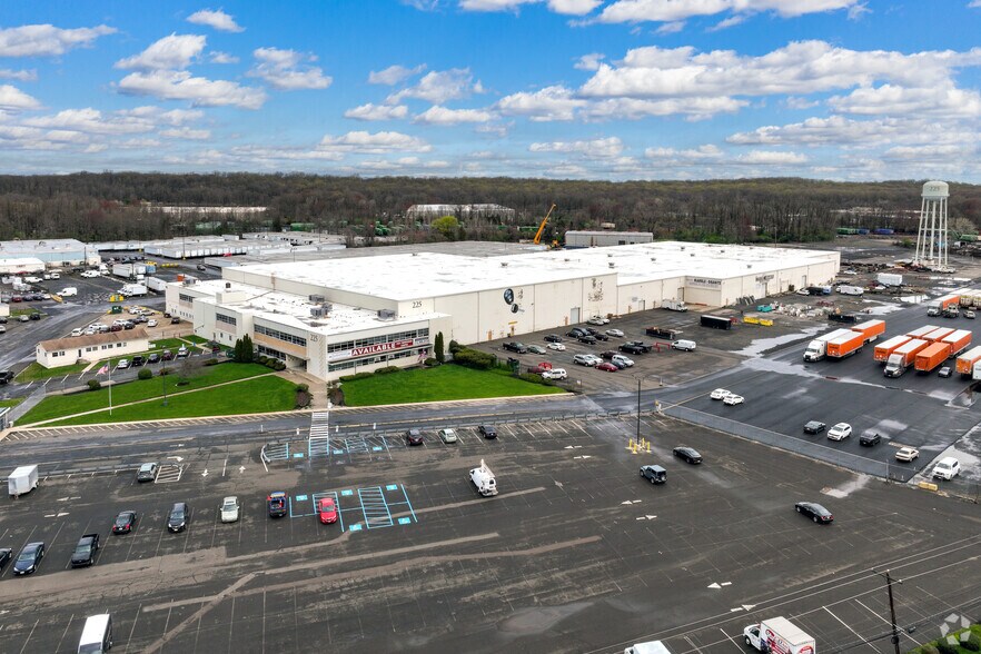 More Photos Of 225 Lincoln Hwy, Fairless Hills Warehouse For Lease
