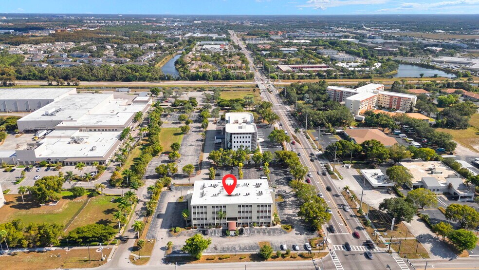 More Photos Of 3949 Evans Ave, Fort Myers Medical For Sale