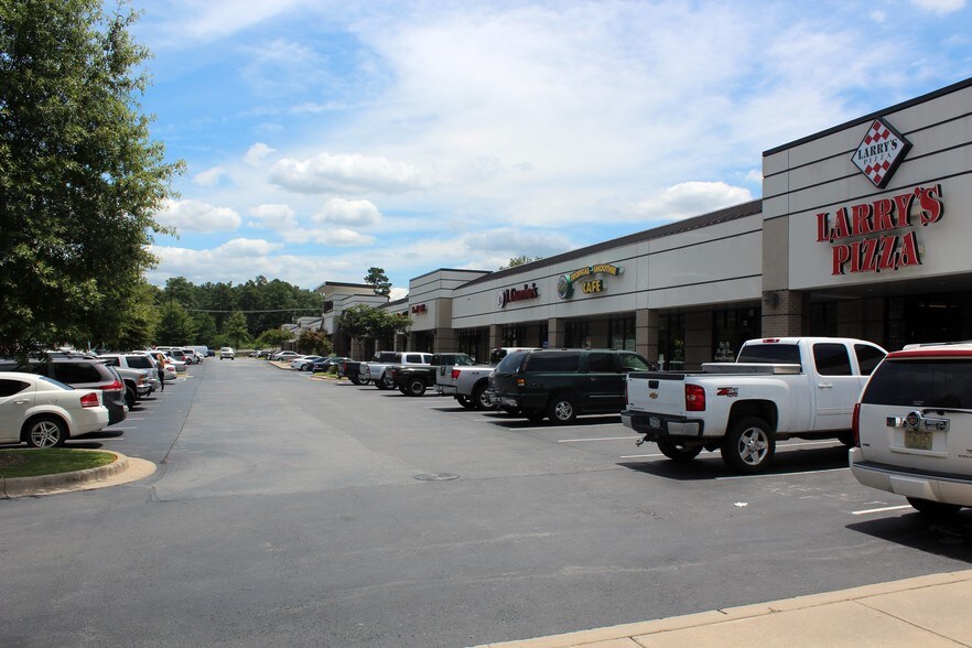 More Photos Of 12911 Cantrell Rd, Little Rock Storefront For Lease