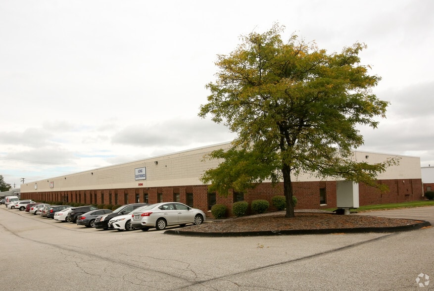 More Photos Of 21550-2160 Alexander Rd, Oakwood Village Warehouse For Lease
