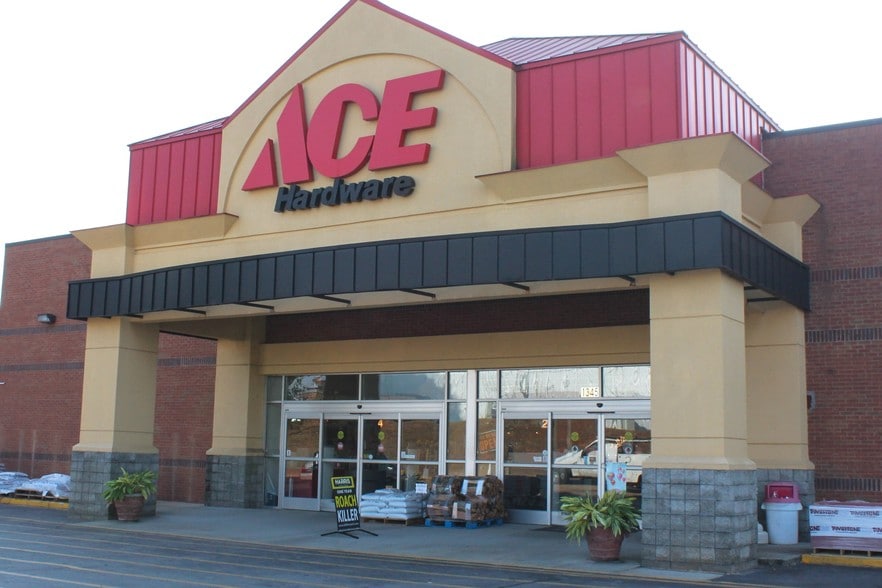 More Photos Of 1355 Sam Nunn Blvd, Perry Unknown For Lease