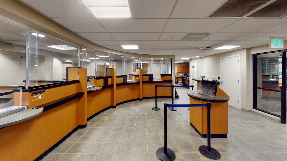 More Photos Of 500 S Michigan St, Seattle Bank For Lease