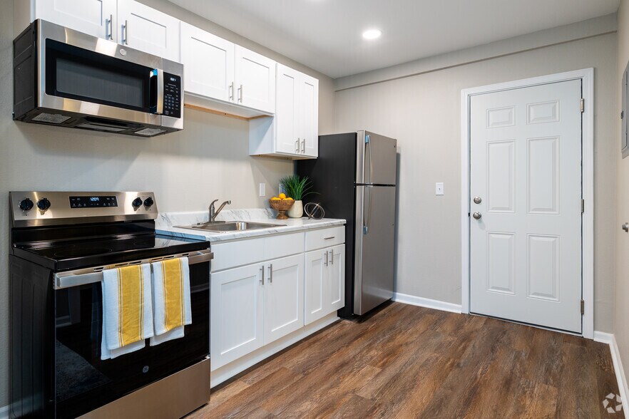More Photos Of , Kansas City Multifamily For Sale