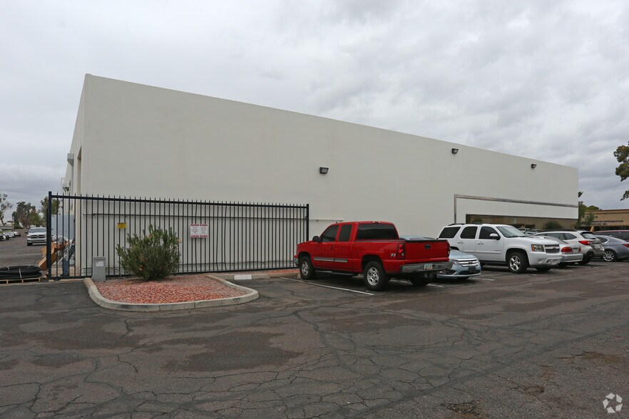 More Photos Of 2125 E 5th St, Tempe Industrial For Lease