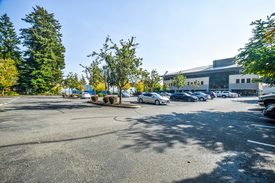 More Photos Of 4200 6th Ave SE, Lacey Office For Lease