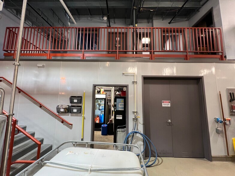 More Photos Of 1401-1431 Northern Ct, Madison General Retail For Sale