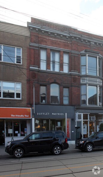 More Photos Of 787 Queen St W, Toronto Storefront Retail Residential For Lease