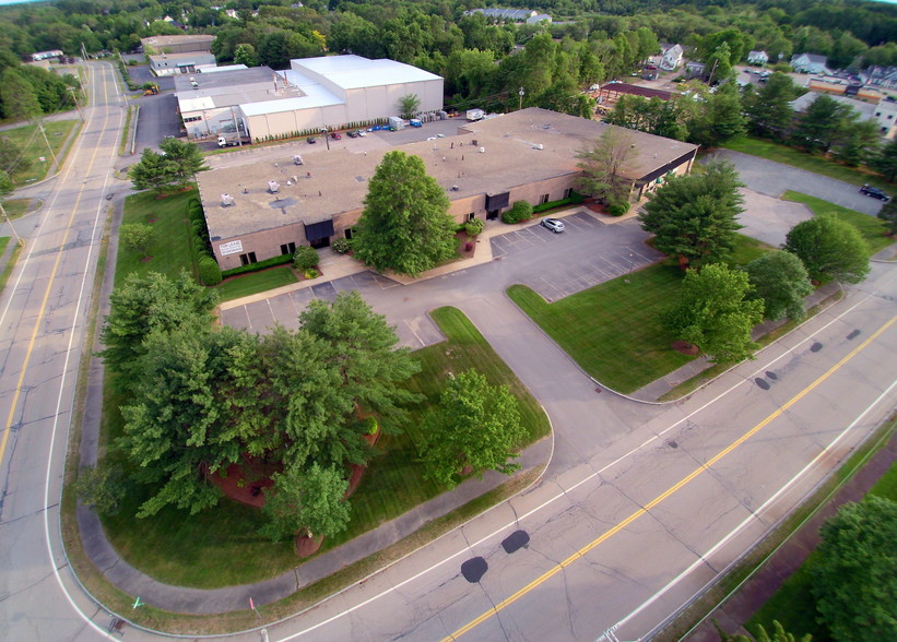 Primary Photo Of 15 Plymouth Dr, Easton Warehouse For Lease