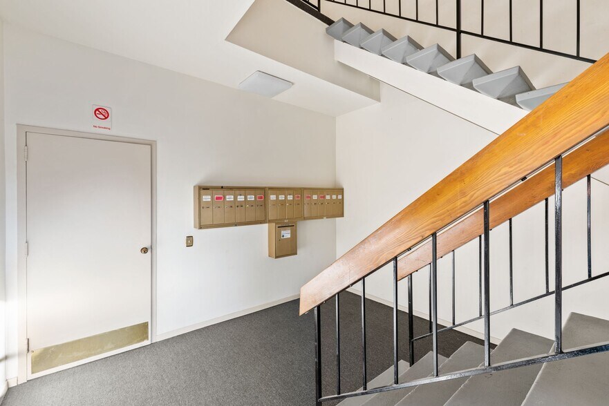 More Photos Of 105 N Rose St, Escondido Office For Lease