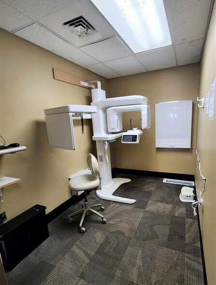 More Photos Of 1930 S Federal Blvd, Denver Medical For Sale