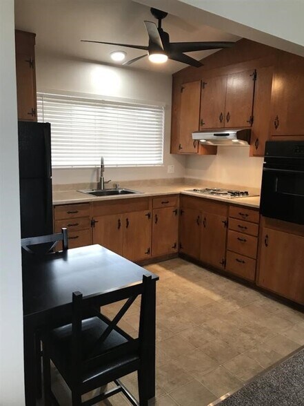 More Photos Of 2251 Buena Vista Ave, San Leandro Apartments For Sale