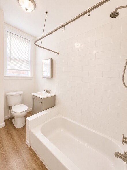 More Photos Of 7020 Woodland Ave, Philadelphia Apartments For Sale