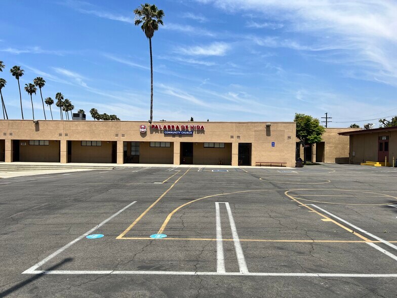 Primary Photo Of 207 S Dacotah St, Los Angeles Specialty For Lease