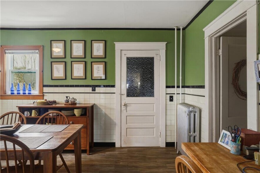 More Photos Of 1157 N Main St, Elmira Restaurant For Sale