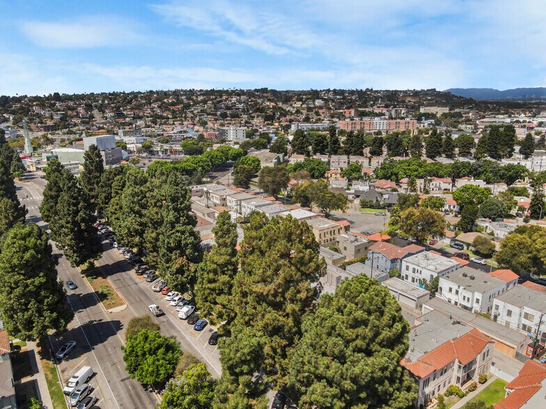 More Photos Of 4261 Leimert Blvd, Los Angeles Apartments For Sale