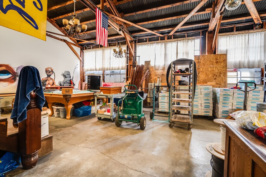 More Photos Of 5526 San Pablo Ave, Oakland Auto Repair For Sale