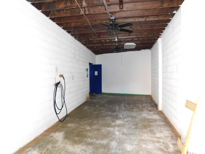 More Photos Of 22241-22255 Lorain Rd, Fairview Park General Retail For Sale