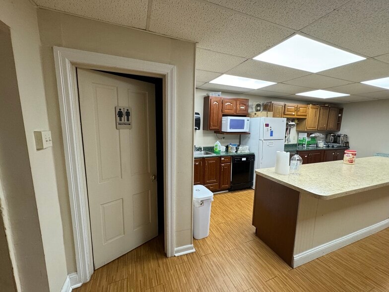 More Photos Of 38-40 W Church St, Hagerstown Religious Facility For Sale