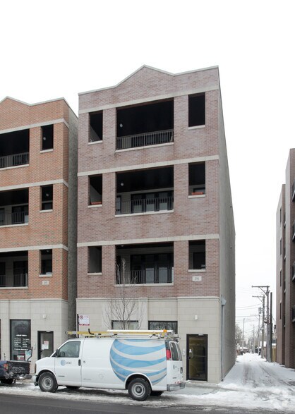 More Photos Of 215 E 31st St, Chicago Multifamily For Sale