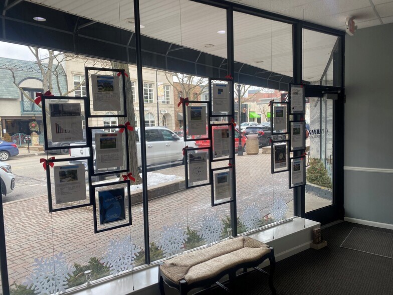 More Photos Of 80-82 Kercheval Ave, Grosse Pointe Farms Storefront Retail Office For Sale