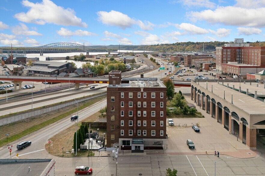 More Photos Of 36 W 4th St, Dubuque Hotel For Sale