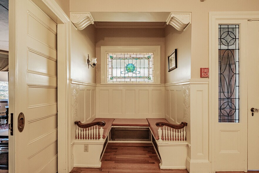 More Photos Of 257 South St, Biddeford Specialty For Sale