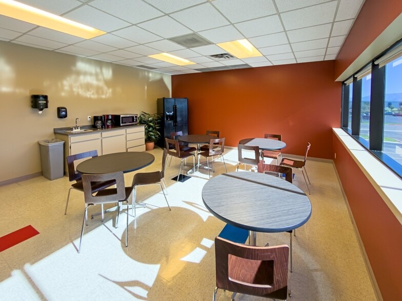 More Photos Of 176 N 2200 W, Salt Lake City Office For Sale