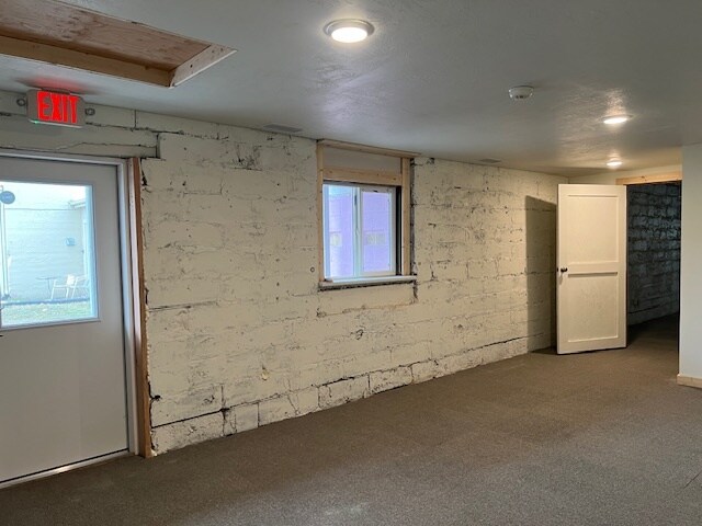 More Photos Of 202 Main St, Stevensville Storefront Retail Office For Lease