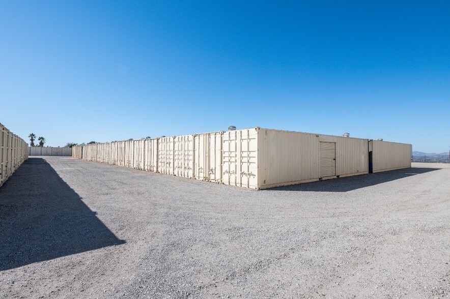 More Photos Of 12087 Lopez Canyon Rd, Sylmar Distribution For Lease