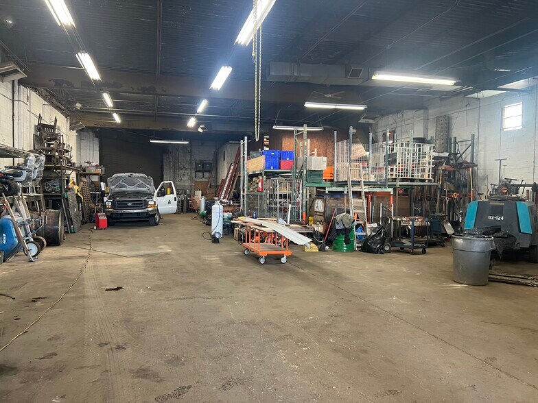 More Photos Of 3101 E. Ontario, Philadelphia Warehouse For Lease