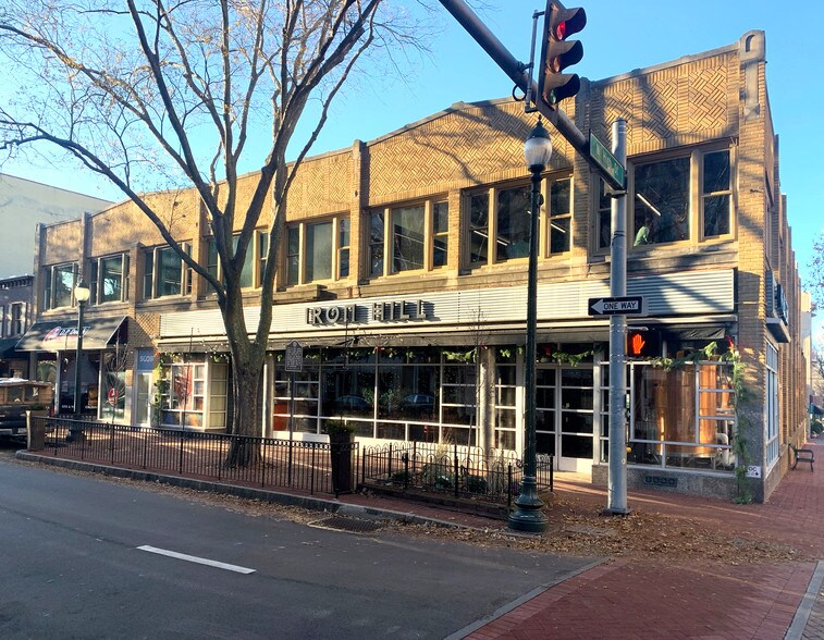 More Photos Of 3 W Gay St, West Chester Storefront Retail Office For Lease