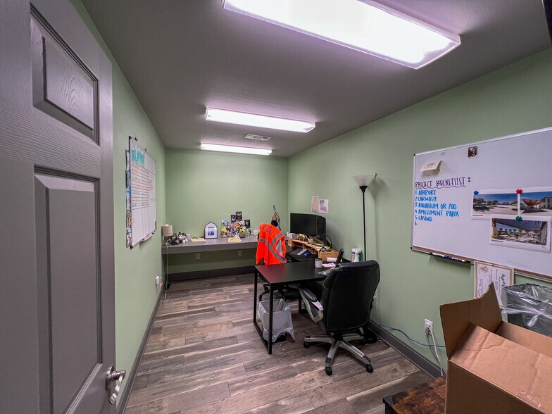 More Photos Of 39509 I-55 Service Rd, Ponchatoula Light Distribution For Sale