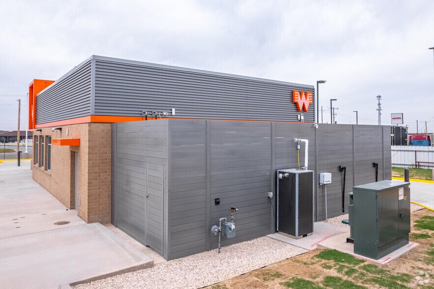 More Photos Of 3600 Olton Rd, Plainview Fast Food For Sale