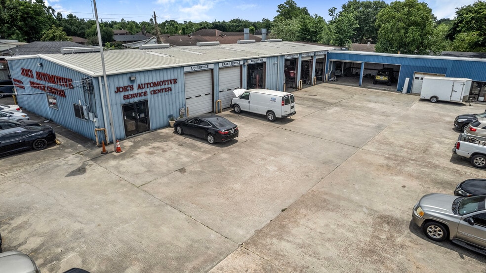 More Photos Of 658 Aldine Mail Route Rd, Houston Auto Repair For Sale