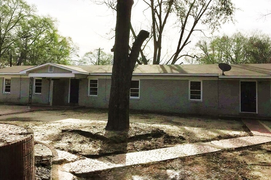 More Photos Of 741 Winston Rd, Columbus Apartments For Sale