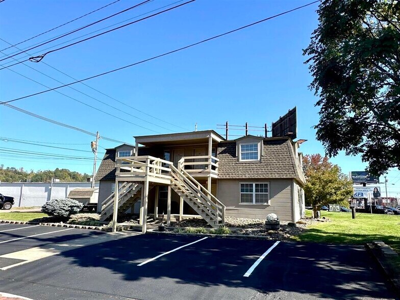 More Photos Of 701 Winchester Ave, Ashland Office For Sale