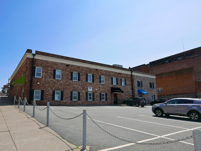 More Photos Of 182 N Main St, Fall River Office For Lease