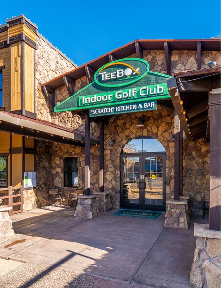 More Photos Of 7100 E Cave Creek Rd, Cave Creek Restaurant For Lease