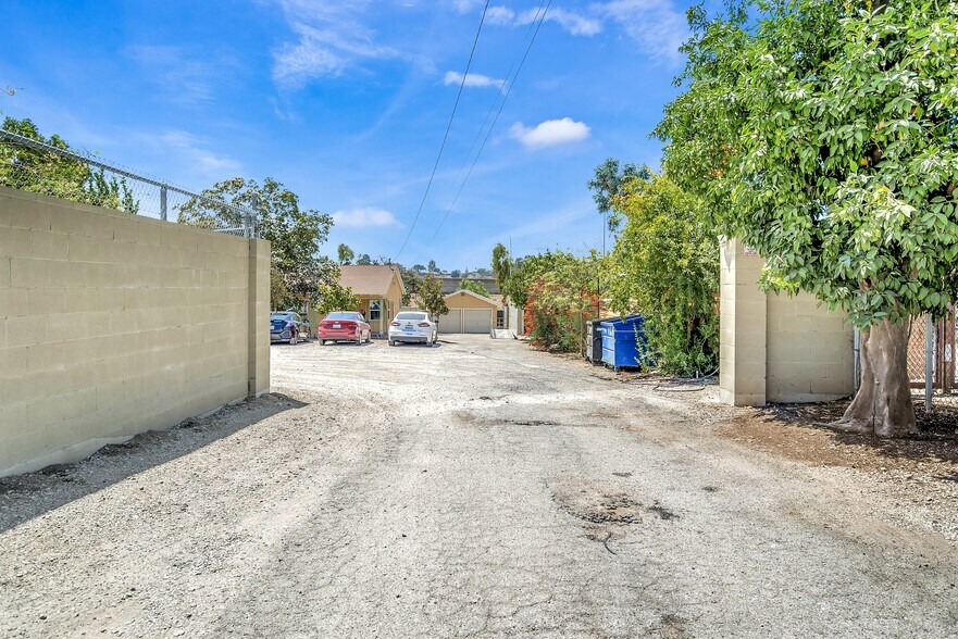 More Photos Of 10404 Foothill Blvd, Sylmar Land For Sale