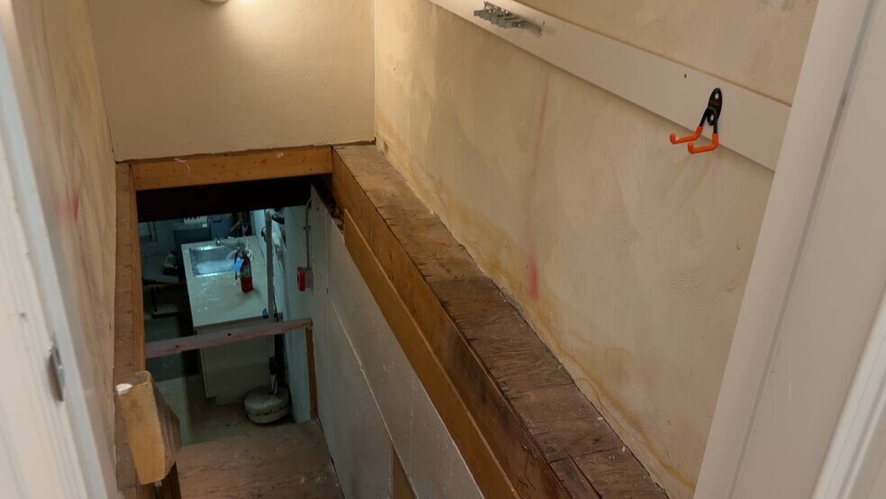 More Photos Of 255 Worcester St, Natick Storefront Retail Office For Lease