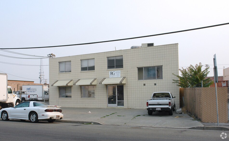 More Photos Of 965 Richard Ave, Santa Clara Warehouse For Lease