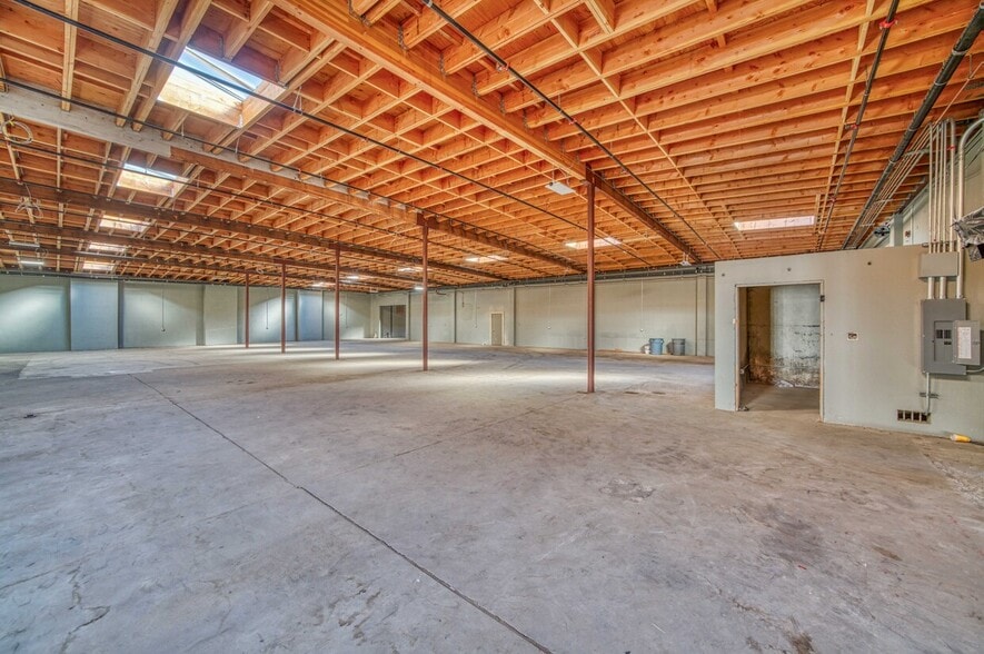 More Photos Of 131 Beacon St, South San Francisco Unknown For Lease