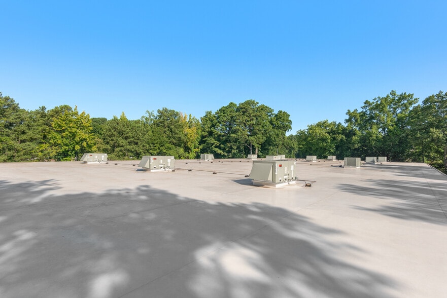 More Photos Of 3586 Pierce Dr NE, Chamblee Office For Sale