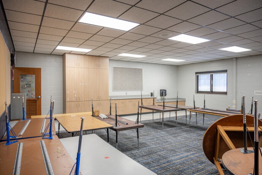 More Photos Of 201 Hoehn dr, Lyndon Station Specialty For Sale