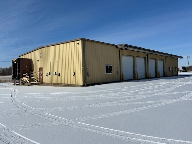 Primary Photo Of 16980 445th St, Zumbrota Distribution For Sale