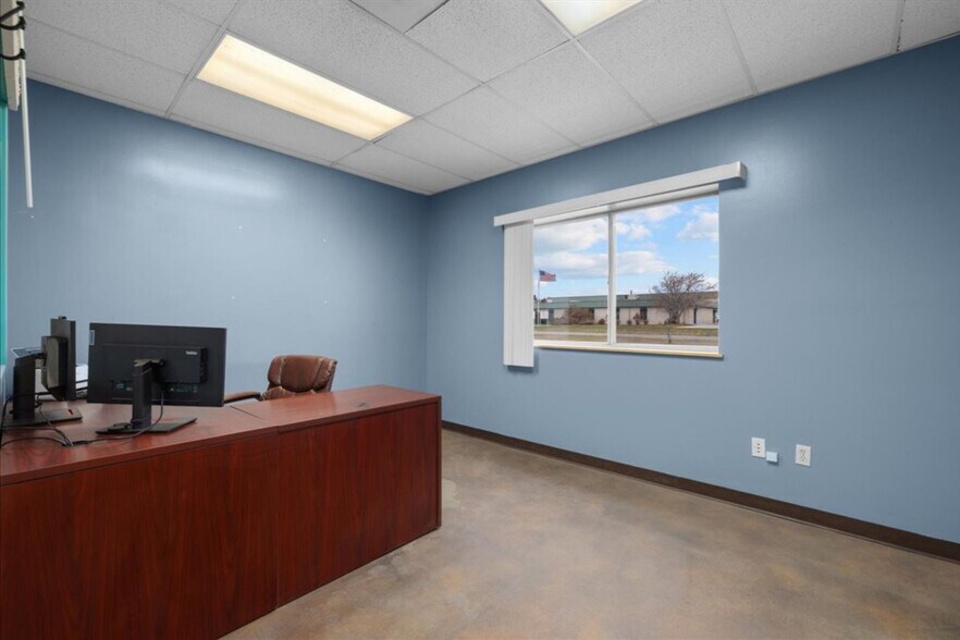 More Photos Of 6830 Commercial Ave, Billings Industrial For Sale