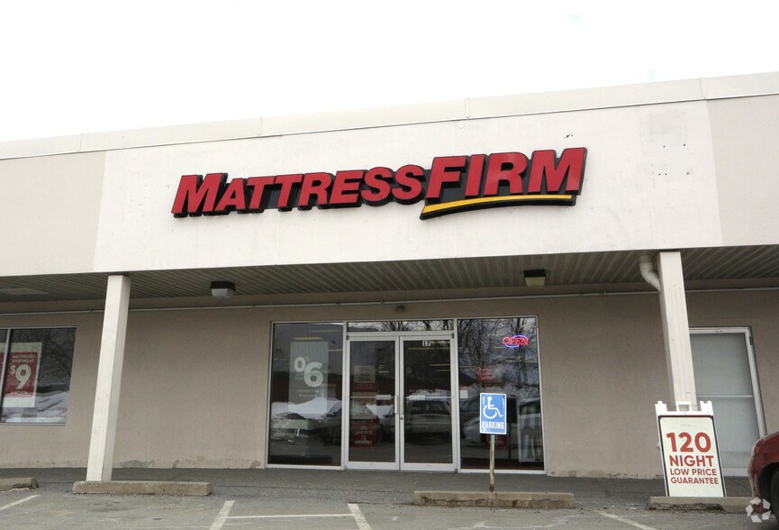 More Photos Of 254 Plainfield Rd, West Lebanon General Retail For Lease