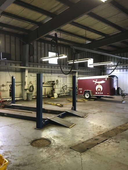 More Photos Of 1280 Sans Souci Pky, Wilkes-Barre Auto Dealership For Sale